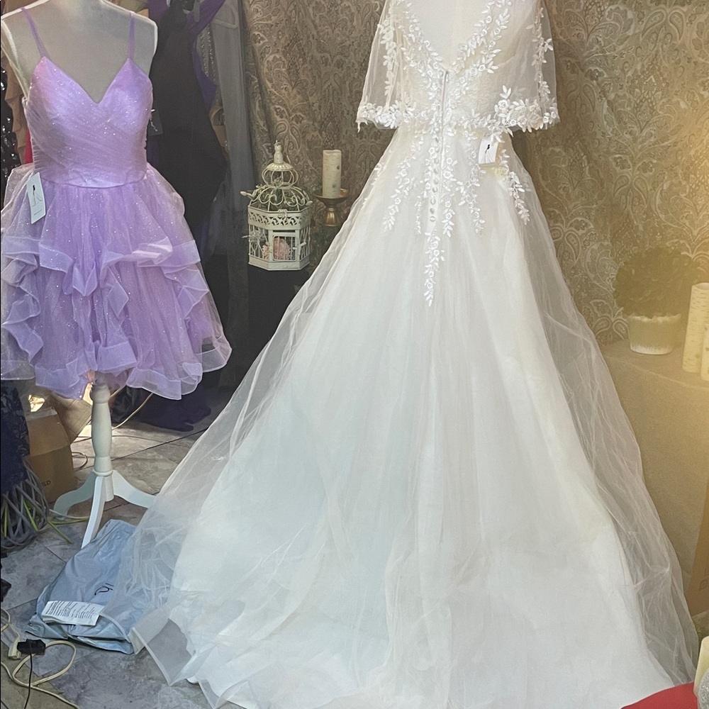 Elegant White Wedding Dress